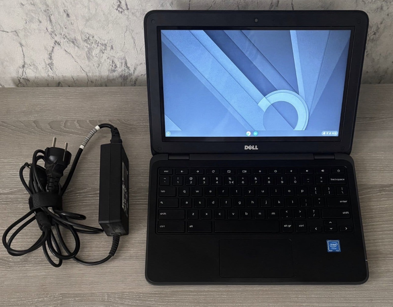 Dell Chromebook 3180 voorkant